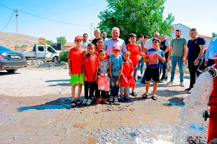 memduh-buyukkilic-50-yil-boyunca-su-sorunu-yasamayacak-altyapimiz-mevcut-1792735421593.jpg