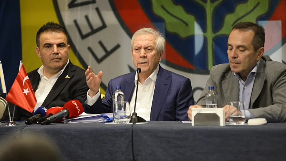 Aziz Yıldırım: Önemli olan Mourinho'nun Fenerbahçe'ye gelmesi
