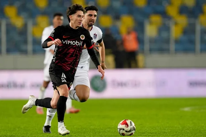 kupada-kritik-randevu-genclerbirligi-trabzonspor-macinin-11leri-belli-oldu-1778682527863.jpeg