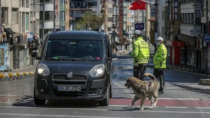 İçişleri Bakanlığı genelgesi ile sokağa çıkma yasağı detayları yayınlandı! 29 Nisan- 17 Mayıs Sokağa çıkma yasağında kimler muaf olacak, tam kapanma ne zaman bitiyor?