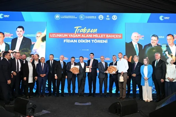 bakan-uraloglu-acikladi-samsun-trabzon-arasi-2-saate-inecek-1789047767038.jpeg