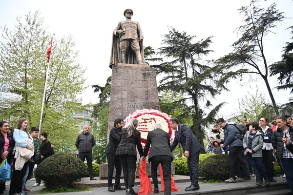 trabzonda-26-uluslararasi-karadeniz-tiyatro-festivali-basladi-1777732032749.jpg