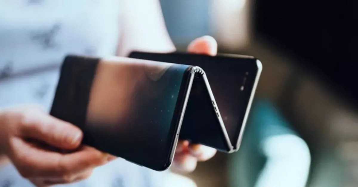 katlanabilir telefon hangi cep telefonu