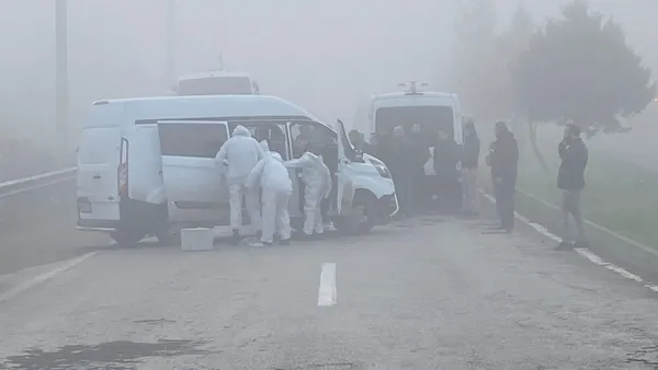 son-dakika-diyarbakirda-polis-servisine-bombali-saldiri-9-polis-memuru-yaralandi-1671167625117.jpg