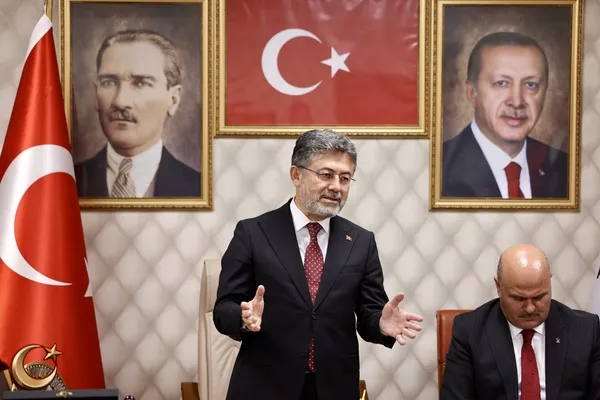 turkiyede-su-ayak-izi-calismalari-hizlandi-bakan-yumakli-2030-hedefini-acikladi-1786629312519.jpg
