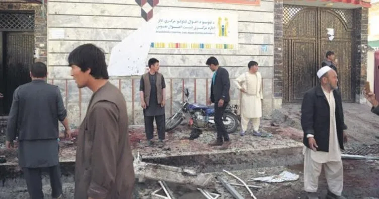 Seçim merkezine bombalı saldırı