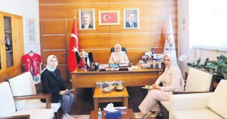 AK Parti kadın kollarından diplomasi atağı