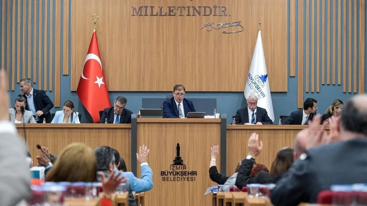 İzmir’de içme suyuna gizli zam! İzmir’de içme suyuna gizli zam!