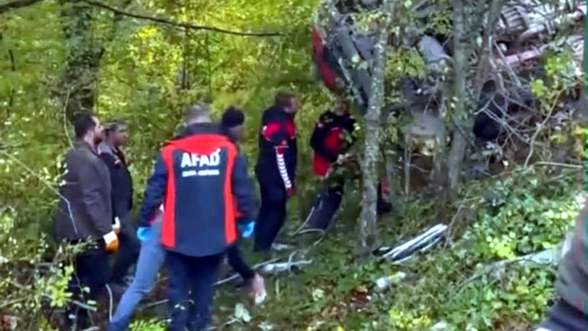 Kırklareli’nde kamyon şarampole devrildi: 1 ölü, 1 yaralı!