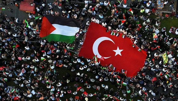 Gazze yalnız değil! Vicdanlı yürekler İsmail Haniye için özgür Filistin sözünü tuttu