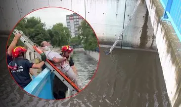 Bakırköy'de akılalmaz iş kazası: Düştüğü yerden itfaiye çıkarabildi! #istanbul