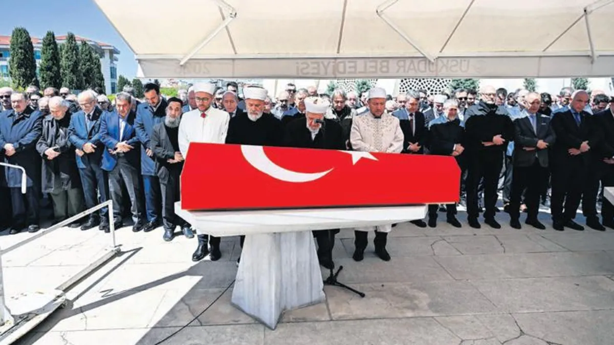 Eski milletvekili Açıkel’in son yolculuğuna uğurlandı Eski milletvekili Açıkel’in son yolculuğuna uğurlandı