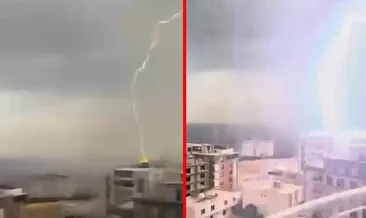 Şırnak’ta korku dolu anlar! 8 katlı binaya yıldırım isabet etti #sirnak
