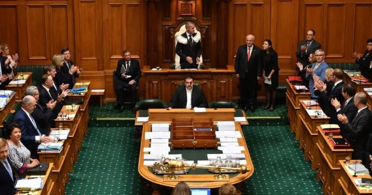 Yeni Zelanda’da parlamento feshedildi!