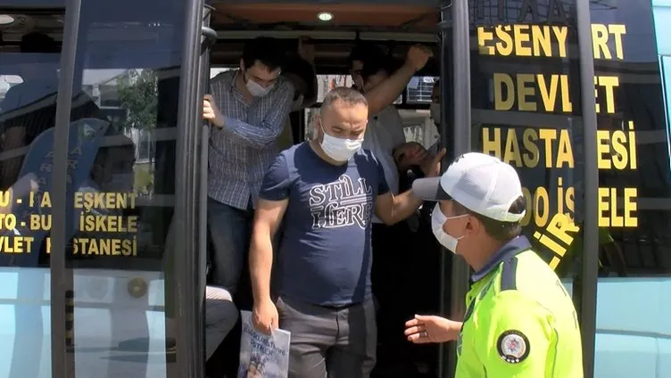 Esenyurt’ta şoke eden görüntü! 14 kişilik bir minibüsten 42 kişi çıktı