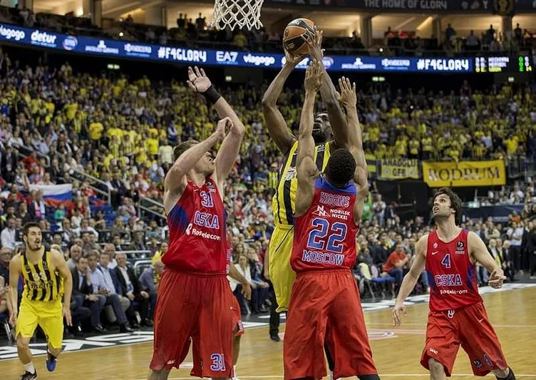 Fenerbahçe - CSKA Moskova maçı sosyal medyayı salladı