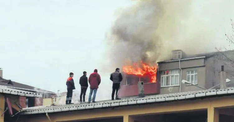 Engelli kız yanarak can verdi