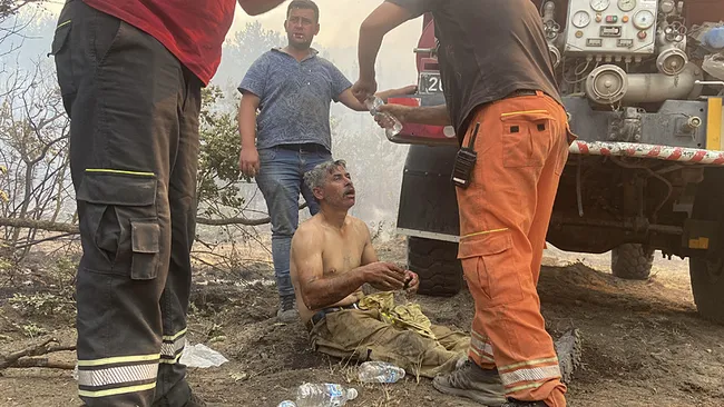 orman-yanginina-yaniyorum-diye-feryat-etmisti-esi-son-son-halini-paylasti-sargilar-icinde-1753520944917.jpeg 'Yanıyorum' diye feryat etmişti: Eşi son halini paylaştı! Kahraman orman işçisinden haber var