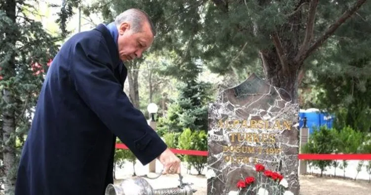 Başkan Erdoğan’dan Alparslan Türkeş için anma mesajı