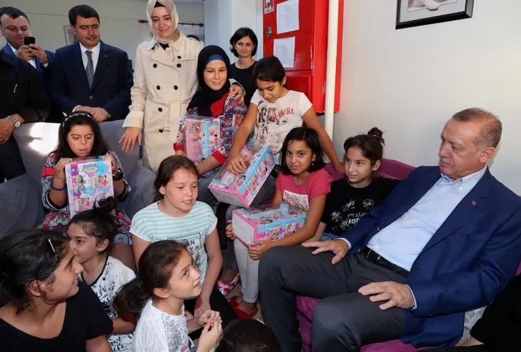 Cumhurbaşkanı Erdoğan’dan Kasımpaşa’ya sürpriz ziyaret