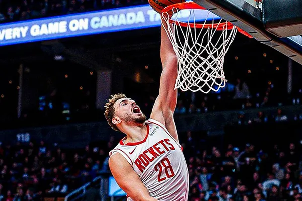 nba-yildizi-alperen-sengun-cocukluk-hayaline-kavustu-dunaya-unlu-oyuncu-jackie-chanden-milli-gururumuza-anlaml-1791776418926.jpg