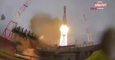 Uydu taşıyan rokete yıldırım çarptı