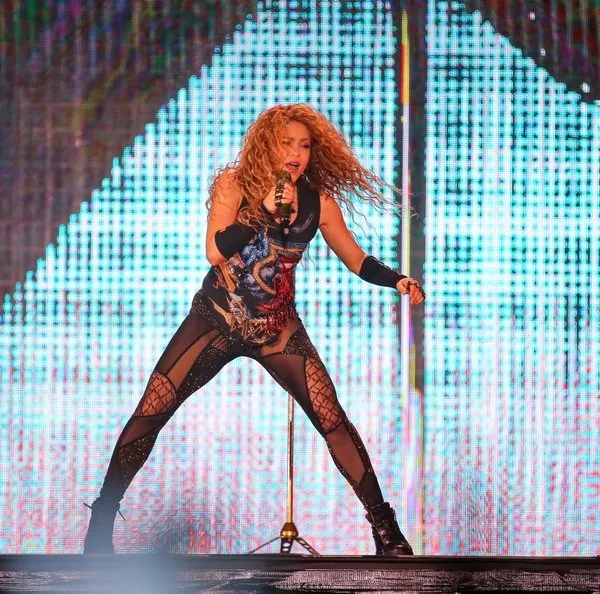 Shakira, İstanbulluları coşturdu