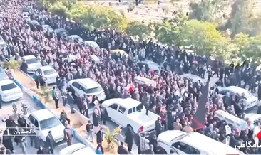 İran’da bu kez rejim yanlıları sokakta