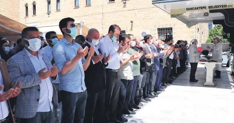 Filistinli şehitler için gıyabi cenaze namazı
