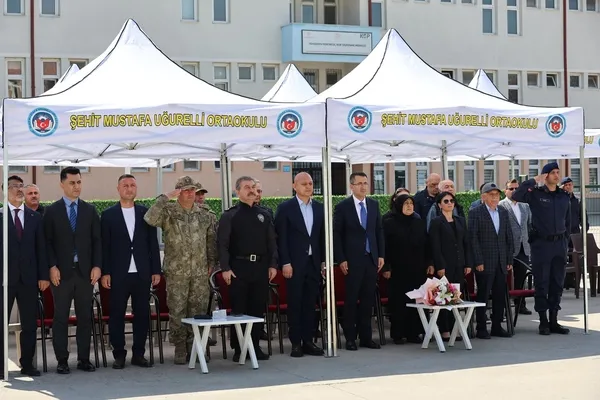 sehit-isminin-verildigi-okulda-anildi-mustafa-ugurelli-sehadet-yil-donumunde-dualarla-yad-edildi-1777483977903.jpg
