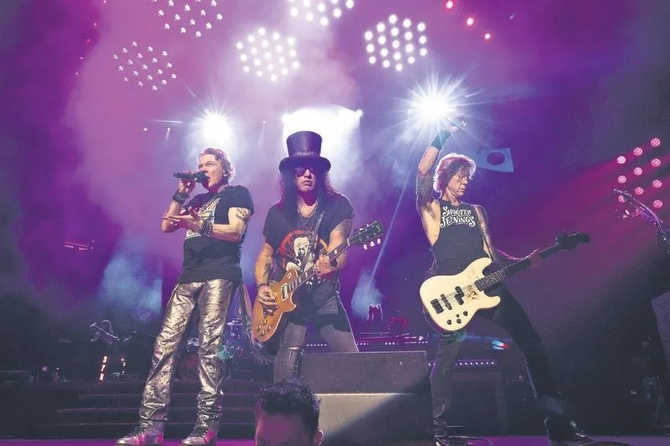 32 yıl sonra yeniden Guns N' Roses