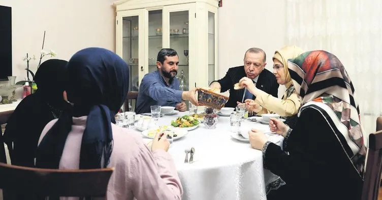 Erdoğan çifti Kılıçaslan ailesinin iftar sofrasına konuk oldu