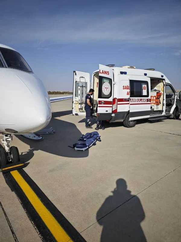 sanliurfada-eda-icin-ucak-ambulans-havalandi-1764435404016.jpg