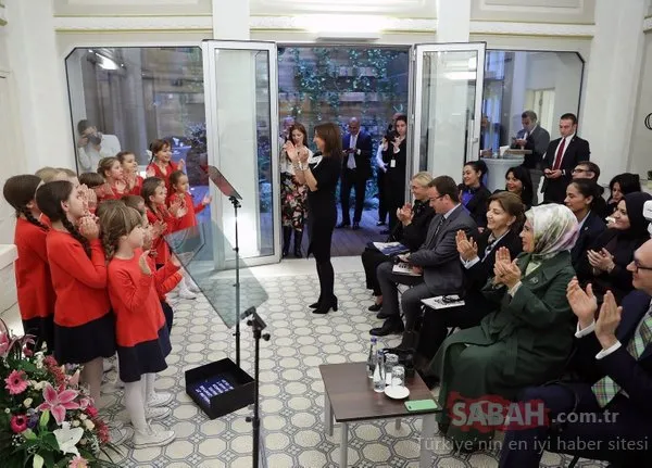 Emine Erdoğan Belgrad'da çocuk hastanesini ziyaret etti