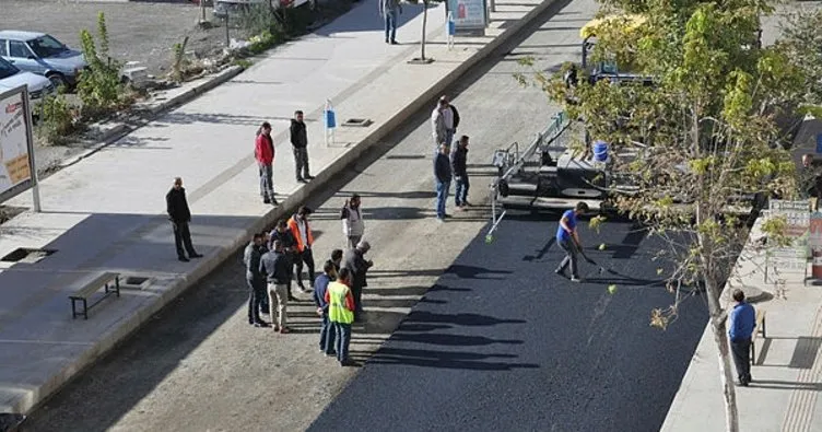 Faikbey Caddesi’nin asfaltı tamamlanıyor