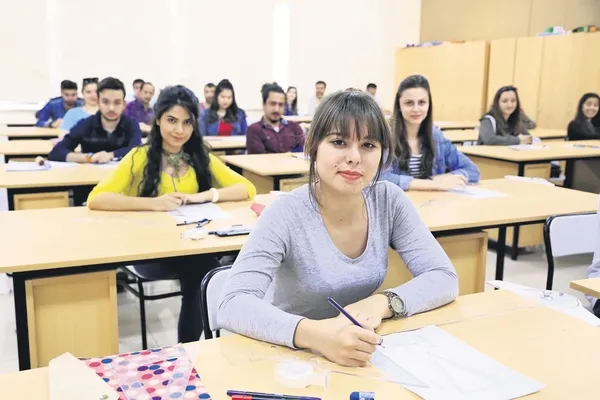 universitelerde-yeni-donem-yatay-geciste-kurallar-degisti-1772556570336.jpeg