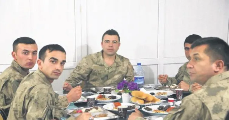 Mehmetçiğe Konya’dan anne yemeği