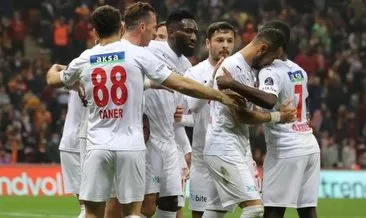 Sivasspor’dan Fayçal Fajr ve Jorge Felix’e teşekkür
