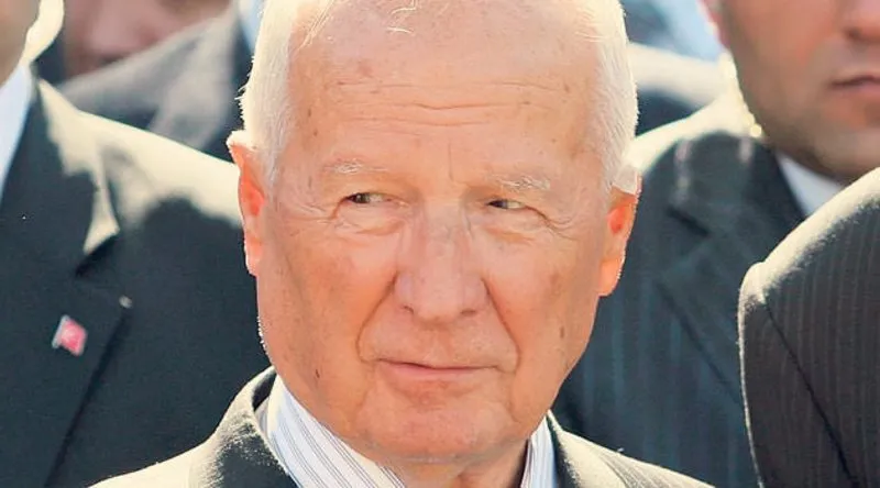kenan evren in kizi hakkinda suc
