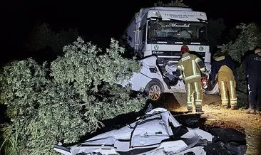 Bursa'da korkunç kaza! Tır otomobili biçti: 1 ölü, 1 yaralı #bursa