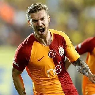Fenerbahçe devreye girdi Serdar Aziz’le söz kesti