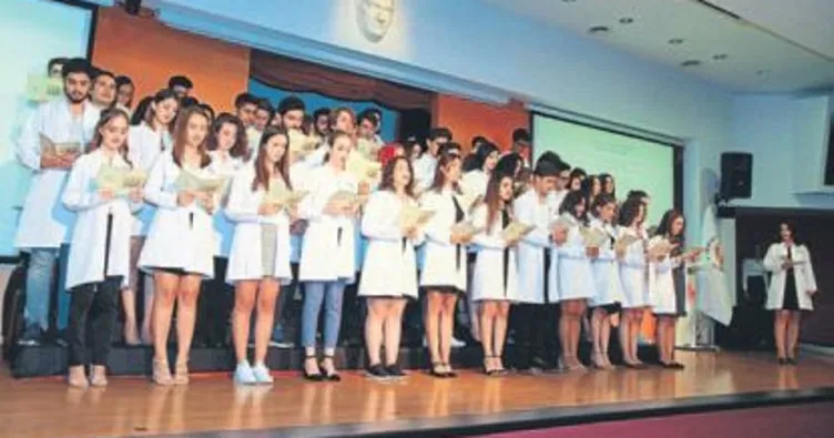 İzmir Ekonomi’de görkemli açılış