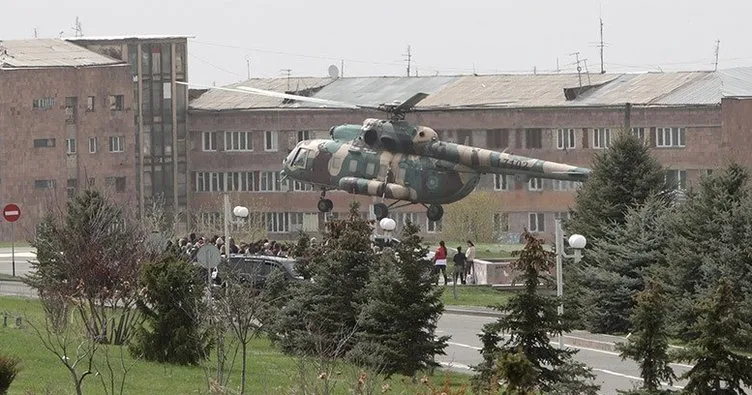 Son dakika: Ermenistan’da yeni kriz! Halk ayaklandı, bakanlık çalışanları helikopterle tahliye edildi