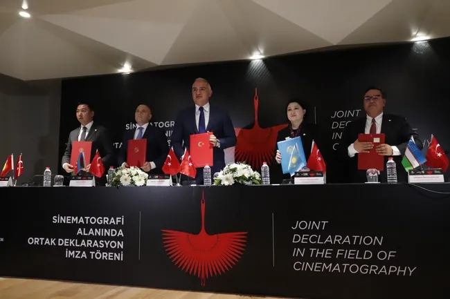 bakan-ersoy-duyurdu-korkut-ata-turk-dunyasi-film-festivali-istanbula-donuyor-1788864630437.jpeg