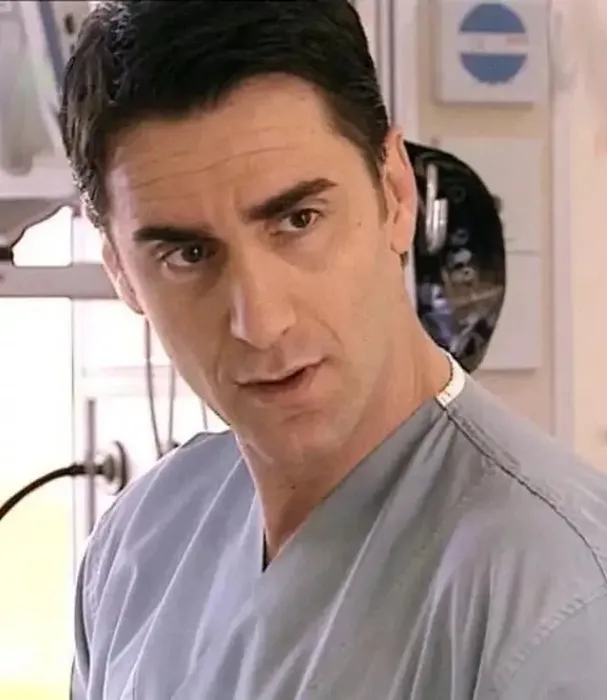 Doktorlar’ın Suat’ı Bekir Aksoy 56 yaşında yeniden baba oluyor! Eşi bile şaşırdı: Hamile olduğumu oğlum hissetti