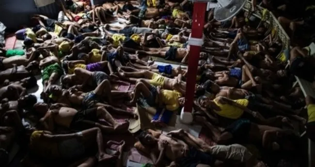 Filipinler’de cezaevinde kavga