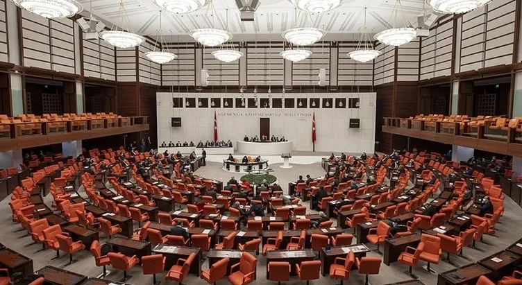 EYT SON DAKİKA: Yasa Meclis'ten geçti: Resmi Gazete'de yayımlanacak! EYT ne oldu, çıktı mı? İşte emeklilik şartları
