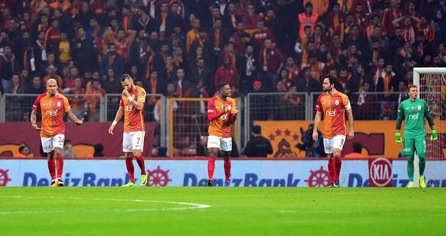 Galatasaray’ın defansında istikrar yok