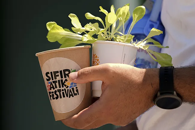 sifir-atik-festivaline-rekor-katilim-3-gunde-ziyaretci-sayisi-400-bini-asti-1780766499906.jpeg