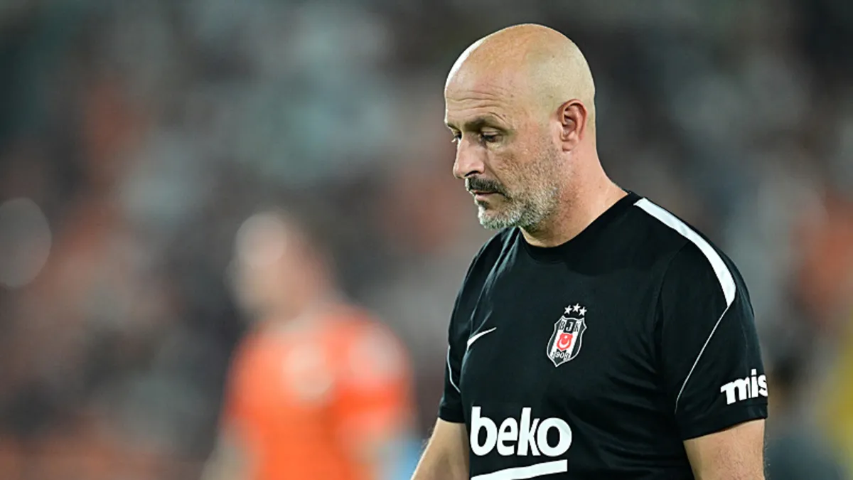 Vincenzo Italiano: Kırmızı kart çıkması gerekiyordu!